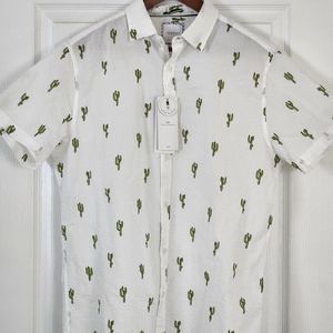 White button down catus print, slim fit cotton shirt. Size medium with tags.